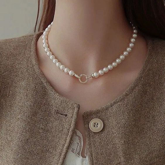 Beautiful Pearl Charm Korean Elegant Necklace For Girls