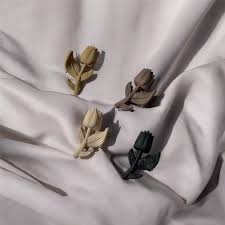 Rose Flower Hair Clips – Stylish Matte Finish Rose-shaped Claw Clips For Women & Girls (assorted Colors, Set Of 6)